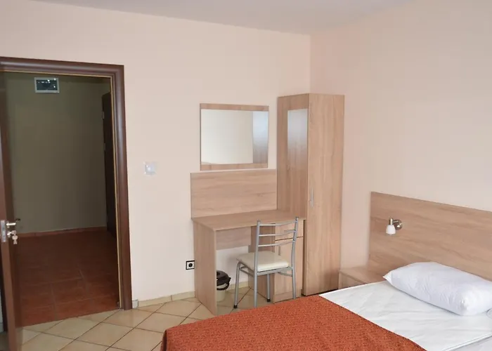 Πανσιόν The White House! A Good Pleace For Rest! 3*