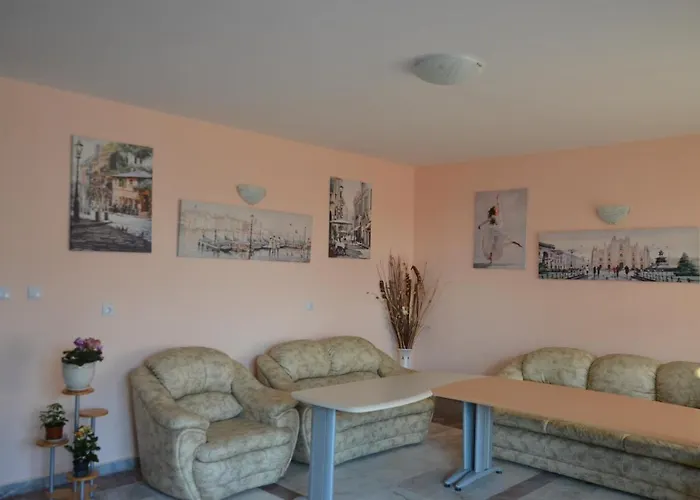 The White House! A Good Pleace For Rest! Πανσιόν Πριμόρσκο