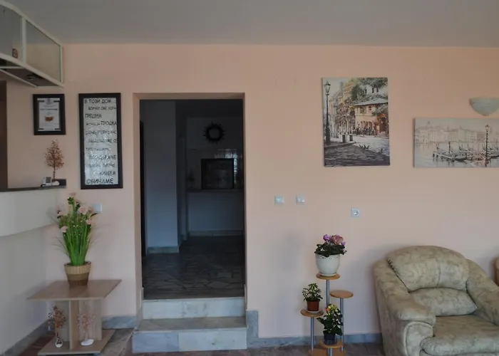 The White House! A Good Pleace For Rest! 3* Πριμόρσκο